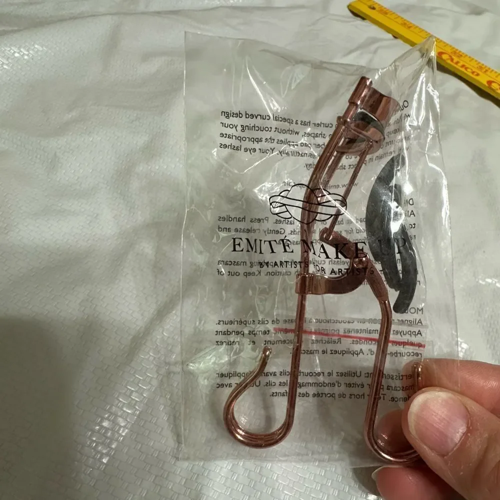 EMITE - PROFESSIONAL EYE LASH CURLER - ROSE GOLD, New in packet